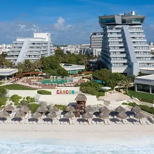 4* Semesteranläggning (resort) Park Royal